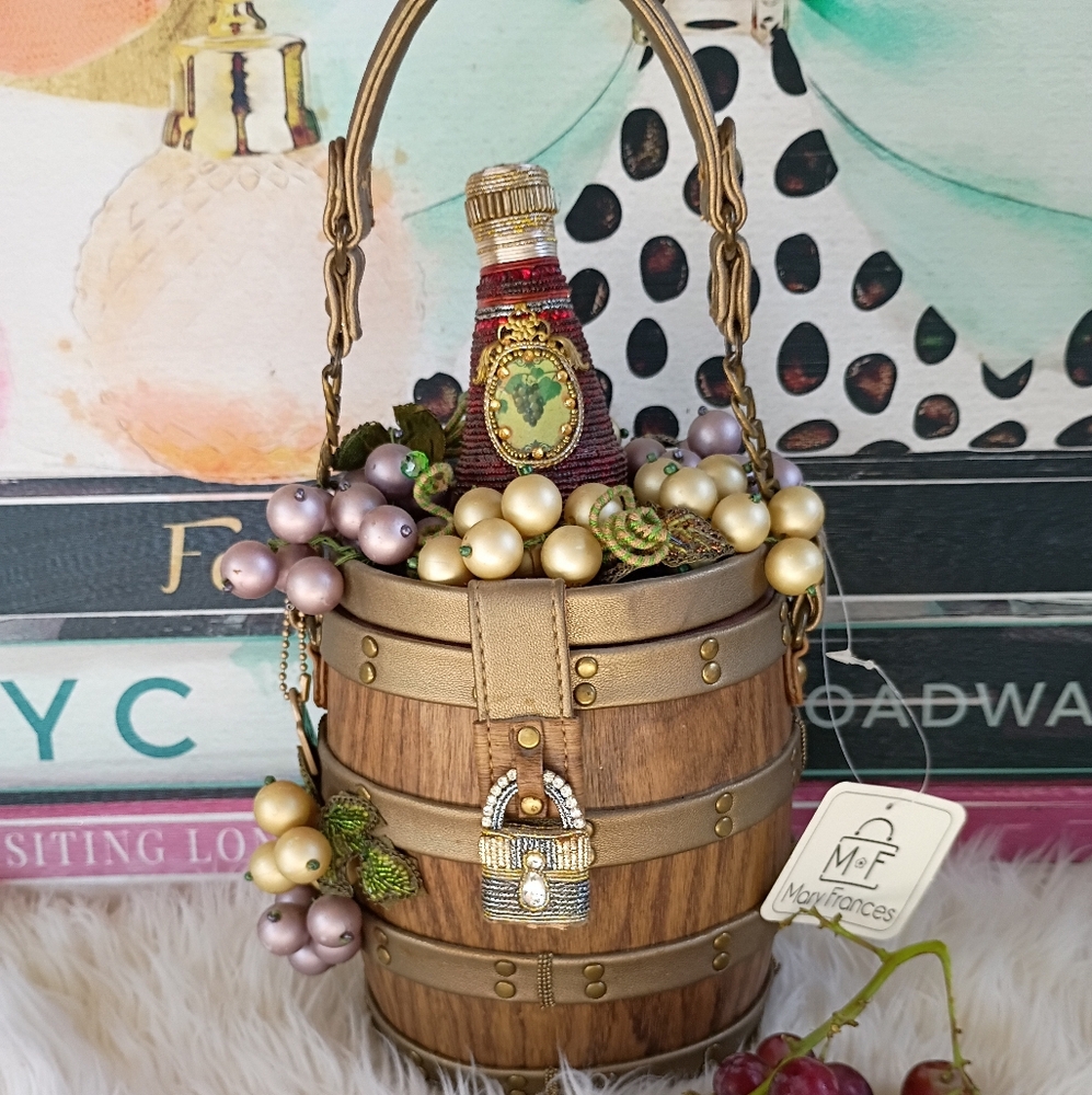 NEW Mary Frances Aged to Perfection Vineyard Wine Barrel & Grapes Handbag
